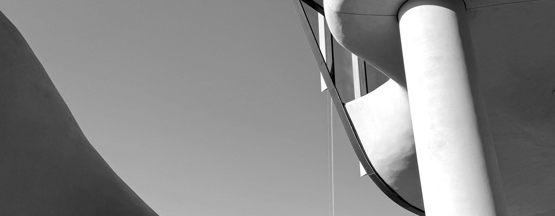 BLACK AND WHITE PHOTO LOOKING UP ONE RIVRE NORTH CANYON